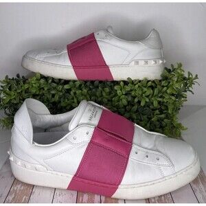 VALENTINO GARAVANI White Leather &  Rockstud Sneaker $890 Size 40 sz 9